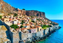 Какие места в Греции популярны среди туристов: их посещаемость резко возросла