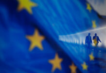 В Греции заявили о вреде антироссийских санкций для ЕС