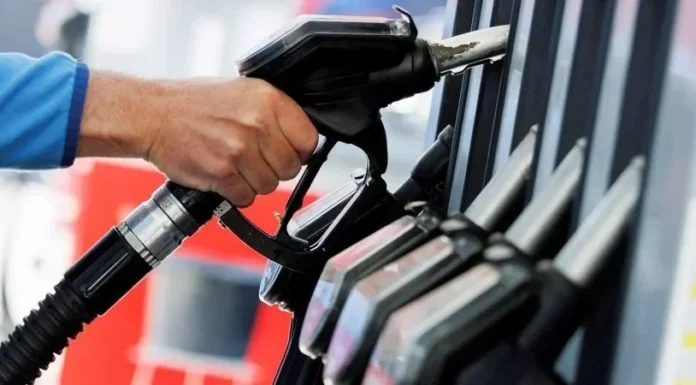 В Греции заявили о необходимости наладить поставки топлива из России