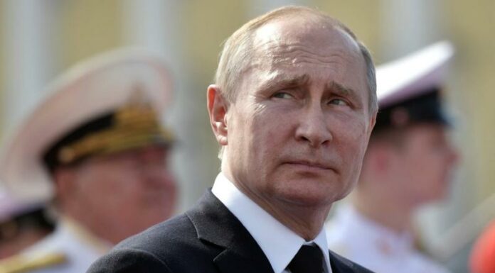 Опрос показал, сколько россиян доверяют Путину