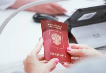 Греция начала массово отказывать в шенгене российским туристам