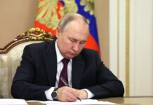 Путин сменил российского посла в Греции